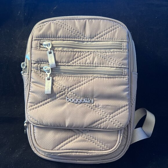 Baggallini RFID Journey Crossbody Bag NWOT - Picture 2 of 5
